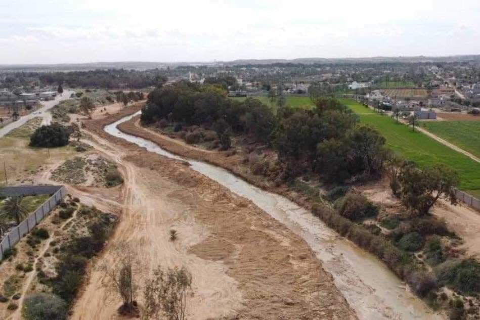 زليتن: الخلاف السياسي بين الحكومتين قد يؤدي إلى عدم التعاقد مع الفريقين المصري والإنجليزي